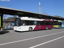Busland AG (bls) Nr. 25 ''Moonliner'' (Volvo/Hess B7L) am 8.4.2011 beim Bhf. Burgdorf.