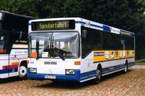 HST 406, ein Mercedes O405, aufgenommen im August 1998 auf dem Parkplatz der Westfalenhallen in Dortmund.