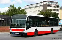 Hochbahn 2525 (HH HN 2525).
Aufgenommen am ZOB Altona, 2.9.2010.