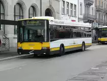 VB Schaffhausen - Volvo Nr.25  SH 38025 bei den Haltestellen vor dem Bahnhof Schaffhausen am 01.04.2011
