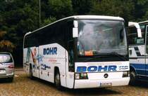 Mercedes O404 RHD, aufgenommen im August 1998 auf dem Parkplatz der Westfalenhallen in Dortmund.