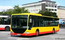 Jasper 8320 (HH JA 3120).
Aufgenommen am ZOB Altona, 2.9.2010.