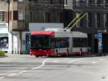 Winterthur - Hess Swisstrolley BGT-N1C Nr.117 unterwegs in der Stadt Winterthur am 01.04.2011