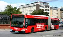 Hochbahn 7837 (HH HN 2867) mit Werbung f�r M�bel H�ffner.
Aufgenommen am ZOB Altona, 2.9.2010.