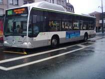 Der EvoBus MB O 530 CNG (Citaro) mit der Wagennummer 284 an der Haltestelle  Gare-Mazagran  in Nancy auf der Linie 123.