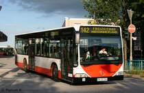 Hochbahn 1904 (HH BD 1904).
Aufgenommen am ZOB Harburg, 2.9.2010.