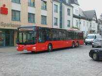 MAN Niederflurbus 3. Generation (Lions City �/T�) auf der Linie 950 nach S-Bahnhof Strausberg an der Haltestelle R�dersdorf Marktplatz.