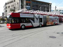 Winterthur - Solaris Trolleybus Nr.173  bei den Bushaltestellen vor dem Bahnhof in Winterthur am 01.04.2011