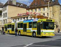 TN - NAW / Hess Trolleybus Nr.108 beim verlassen der Haltestelle Place Pury am 19.09.2007