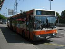 MB 405 G Nr. 272 auf der Linie 5 bei der Haltestelle A�roport, 20.04.2011.