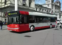 Winterthur - Solaris Nr.226 ZH 745226 unterwegs vor dem Bahnhof in Winterthur am 01.04.2011