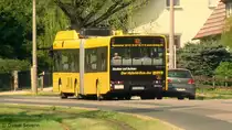 Solaris Hybridbus am 22,04,11 an der C�mmerswalder Strasse hier mal f�r Linie 63 nach Pillnitz unterwegs.
Dresden