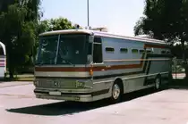 Setra S120, ehemaliger Gefangenentransporter umgebaut als Wohn(Bus)mobil. Aufgenommen im Juni 1999 im GWZ der Evobus NL in Dortmund.