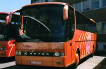 Setra S315 HD, aufgenommen im Juni 1999 w�hrend der Setra Tour 1999 in der Evobus NL Dortmund.