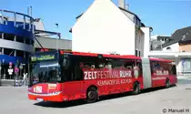 Bogestra 0678 (GE BO 678) mit Werbung f�r das Zeltfestival Ruhr.
Aufgenommen am ZOB Hattingen, 6.9.2010.