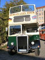 LEYLAND-Doppeldeckerbus an der Monumentenhalle Berlin, September 2007