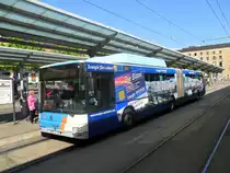 Ein MAN Gelenkbus der Firma Saarbahn und Bus in Saarbr�cken an der Haltestelle Saarbr�cken Hauptbahnhof. Das Foto habe ich am 22.04.2011 gemacht.