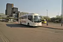 Scania Irizar am 21.04.2011 am ZOB in Hannover.