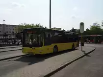 Ein MAN Lions City von Rack Tours am 26.04.11 in Hanau 