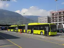 LBA Nr. 90 (Mercedes CitaroII O530G� CNG) + 11 (MAN Lion's City A20 CNG) am 15.4.2011 beim Bhf. Sargans