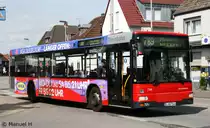 Rheinbahn 7344 (D XN 7344) mit Werbung f�r den IKEA in D�sseldorf.
Aufgenommen am ZOB Monheim, 11.9.2010.
