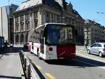 tpf - Volvo 8700 Nr.18  FR 300353 unterwegs in der Stadt Fribourg am 09.04.2011