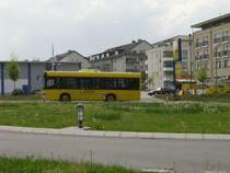 Ein Solaris Urbino 8,9 in Bad Vilbel als Vilbus am 28.04.11