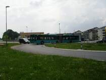 Ein VGF Mercedes Benz Citaro G in Bad Vilbel auf der Linie 30 am 28.04.11