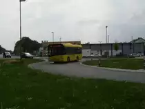 Ein Solaris Urbino 8,9 als Vilbus am 28.04.11 in Bad Vilbel 