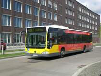 Mercedes-Benz O 530 II (Citaro Facelift) nach S-Bahnhof Sdkreuz an der Haltestelle Hertzallee.