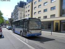 VMCV Nr. 30 (VanAhool A308) am 26.4.2011 beim Bhf. Montreux