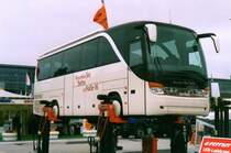 Setra S411 HD, aufgenommen auf der IAA 2002 in Hannover.