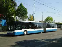 VBZ Z�rich - Nr. 553/ZH 730'553 - Neoplan am 25. April 2011 in Z�rich, B�rkliplatz