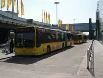 Zwei Mercedes Benz Citaro von M�ller Reisen als Terminal Shuttle in Frankfurt am Main Flughafen am 07.05.11 