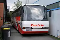 Neoplan Transliner N318 K von Zeretzke Reisen. Aufgenommen am 11.04.2010 auf dem Betriebshof von Zeretzke Reisen in Castrop Rauxel w�hrend der ersten Dortmunder Fotosonderfahrt.