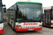 DSW21 1521, ein Setra S315 NF von Zeretzke Reisen im Auftrag der DSW21. Aufgenommen am 11.04.2010 auf dem Abstellplatz  von Zeretzke Reisen in Castrop Rauxel w�hrend der ersten Dortmunder Fotosonderfahrt.
