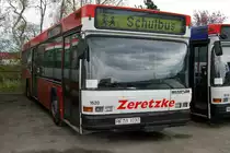 DSW21 1520, ein Neoplan N 4014 NF von Zeretzke Reisen im Auftrag der DSW21. Aufgenommen am 11.04.2010 auf dem Abstellplatz von Zeretzke Reisen in Castrop Rauxel w�hrend der ersten Dortmunder Fotosonderfahrt.
