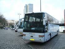 VANHOOL ACRON  Betuwe-Express  aus den Niederlanden brachte Fahrg�ste zum Dortmunder Weihnachtsmarkt.(09.12.2007) 
