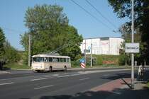 Anl�sslich des Eberswalder Veteranentreffens auf dem Betriebshof der BBG-Eberswalde fuhr der 9Tr des DVN-Berlin auf der Obuslinie 861 am 07.05.2011. Hier am ehm. B� Eisenspalterei.