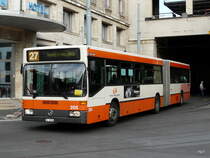 TPG - Mercedes O 405 GN  Nr.205  GE  96548 unterwegs auf der Linie 27 in Genf am 07.05.2011