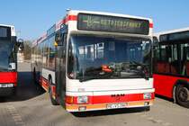 Vestische 2720, ein MAN NL222, aufgenommen am 27.03.2011 auf dem Betriebshof der Vestischen in Herten anlsslich der Abschiedssonderfahrt des Neoplan N4114 DE.