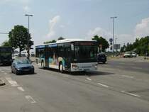 Ein Setra �berlandbus in Heidelberg mit Vedes Werbung am 21.05.11