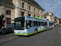 Mercedes Citaro mit der Betriebsnummer 728 und der Erdgas/Biogas Vollwerbung auf der Linie 50 am Bahnhof SBB in Basel. Die Aufnahme stammt vom 10.05.2011.