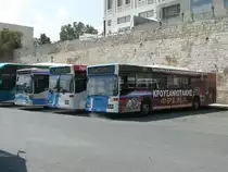 10.05.11,3 x MB am Busbahnhof von Iraklio auf Crete/Greece.