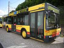 Am Tag der offenen Tr der AAGL steht ein alter Geselle auf dem Hinterhof: der O405NK WG54. Aufnahme: 21.5.11