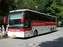 Ein Van Hool T 916 l�sst am 29.05.2011 seine Rentnermeute auf Chemnitz los.