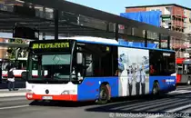 Vestrische 2152 (RE VS 2152) mit Werbung f�r die Polizei NRW.
Aufgenommen am ZOB Bottrop Berliner Platz, 11.10.2010.