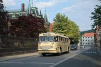 Beim Einrcken in den Betriebshof passierte der dresdner Ikarus 66 die August-Bebel-Strae anlsslich des 2. Ikarus Treffens in Lbau am 28.05.2011.
