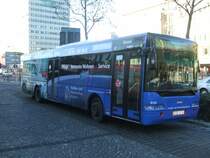 Bogestra Wagen 0103,Neoplan ,abgestellt,f�hrt von Bochum Hbf. als Linie 352 nach Bochum - Stiepel,Werbetr�ger von
 Familien und Krankenpflege Bochum  (22.12.2007)