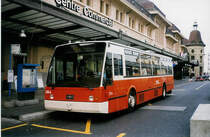 Aus dem Archiv: TL Lausanne - Nr. 384/VD 1577 - Van Hool am 21. M�rz 1999 beim Bahnhof Lausanne